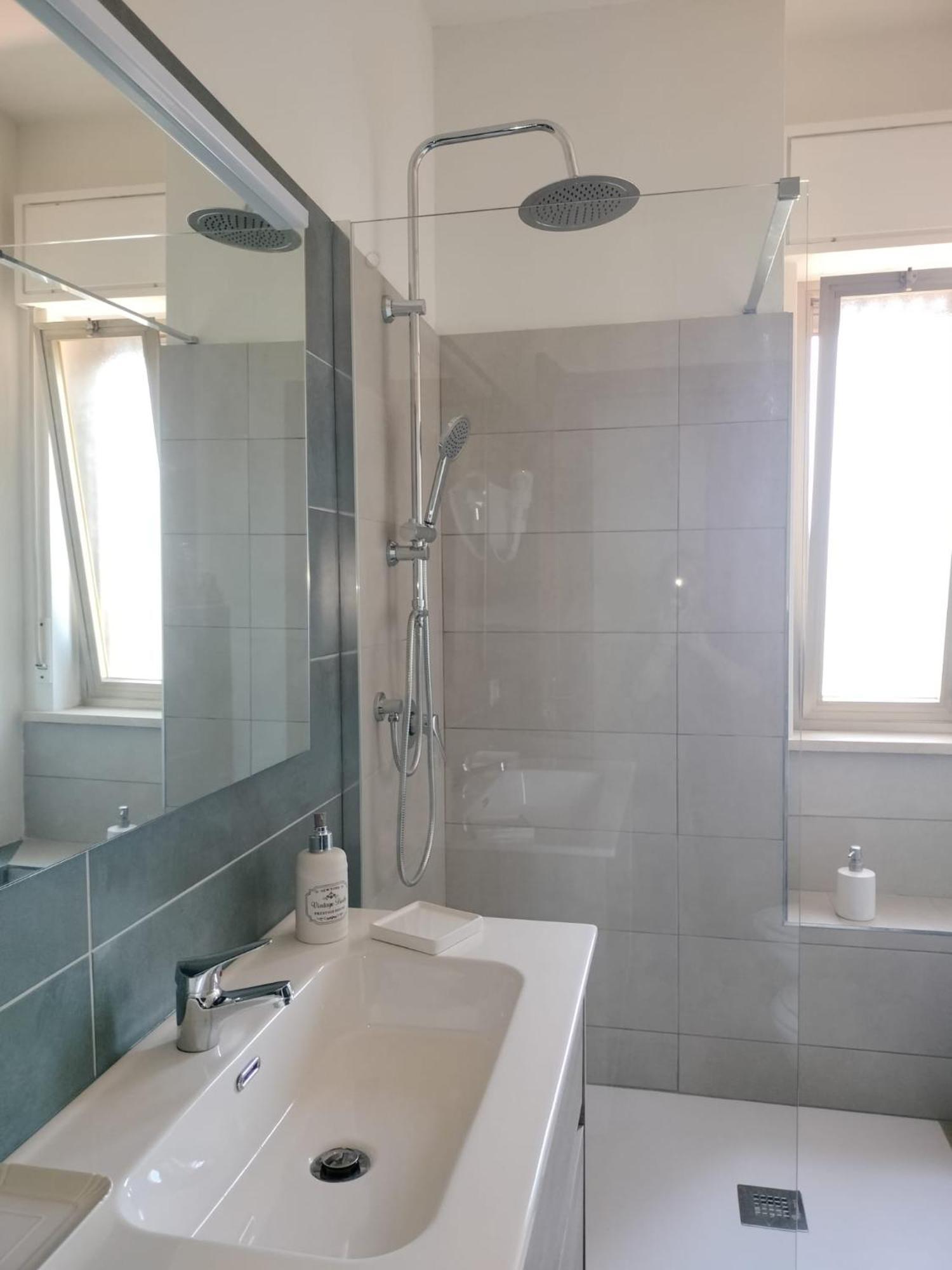 D&P Suites 1 Salemi Extérieur photo