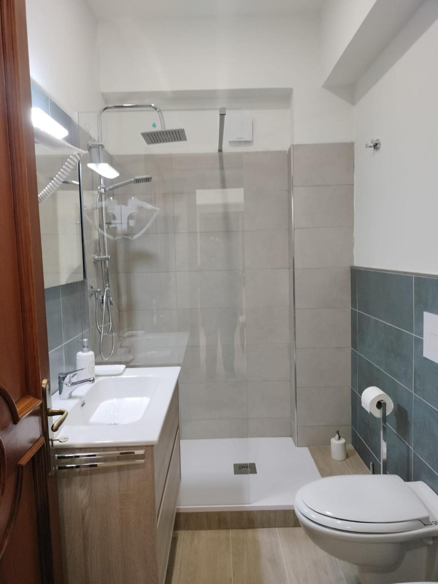 D&P Suites 1 Salemi Extérieur photo